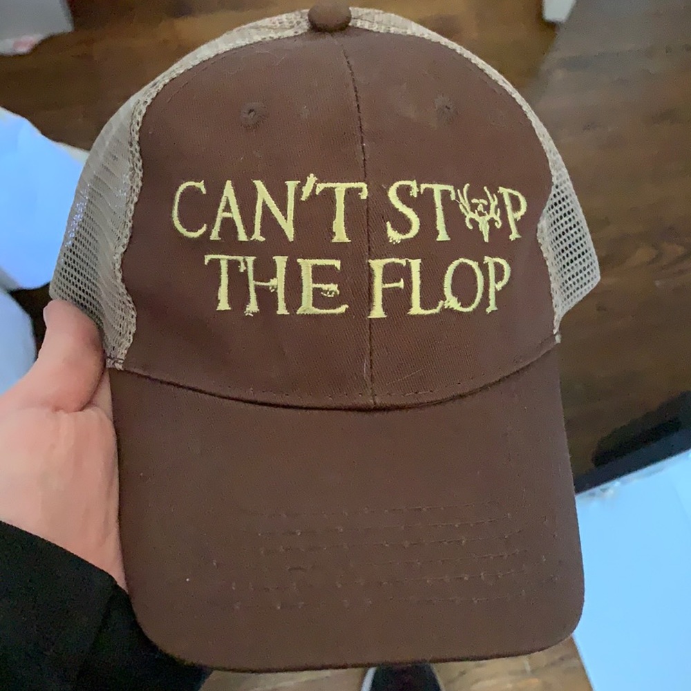 Cant Stop The Flop Mens Mesh Trucker Snapback Hat Brown Deer Buck Hunting